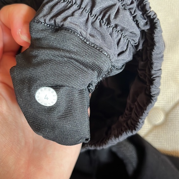 Lululemon hotty hot short - Picture 3 of 3